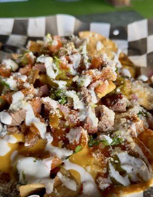Tri tip nachos