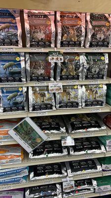 Timberwolf High Meat Protein, Low-Carb foods for Canines!