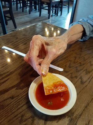 Salsa is mostly water and it tastes like it. Ask to see whole avocado, don't understand 4+ stars.