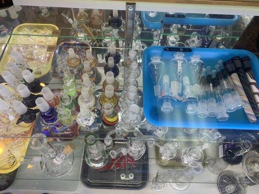 Raw Smoke & Convenience And Novelty Store