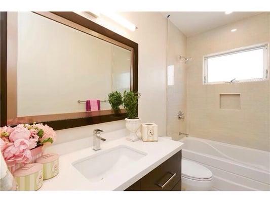 San Mateo Cabinets and Tiles