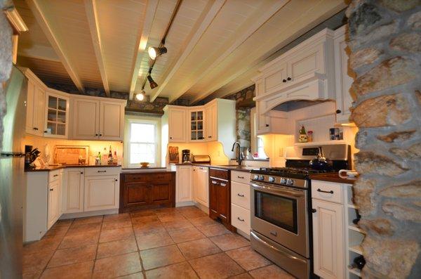 Maui Kitchens