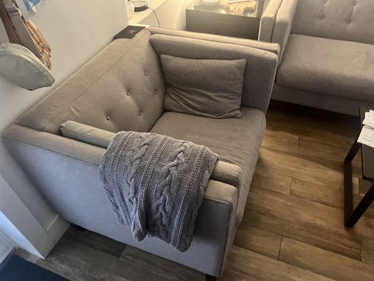 Miami Rescue Mission - Bargain Barn