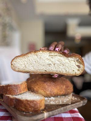 Lona Rai’s Kitchen & Bakery