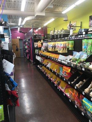 Awesome Local Pet Store with all your needs!!