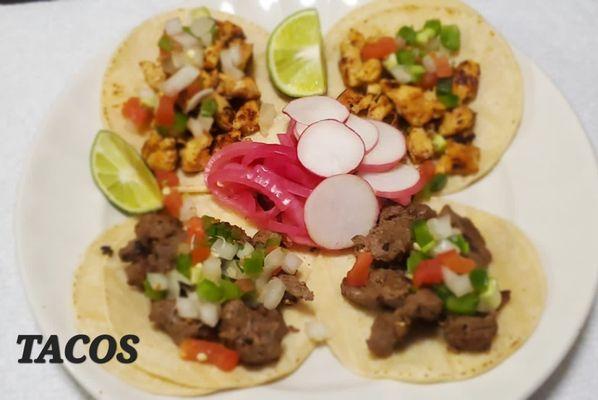 TACOS
fajita de res 
fajita de pollo
Al pastor(carne de puerco)
chicharron