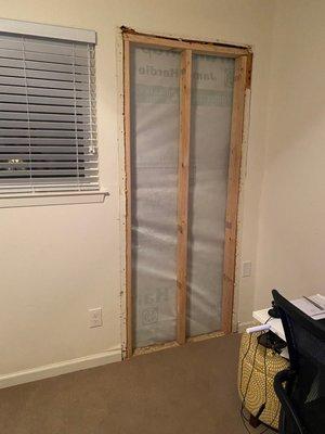 Enclosed door