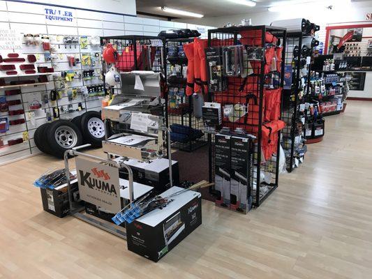 Shy Beaver Boat Center