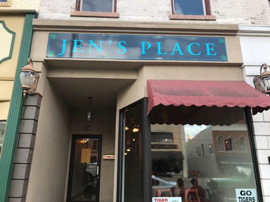 Front of Jen's Place, facing Lincoln Way E