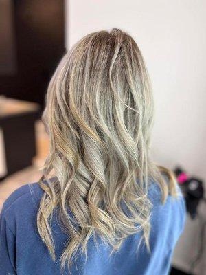 Make Me Chic Hair Studio