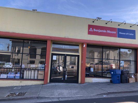 Benjamin Moore Paint