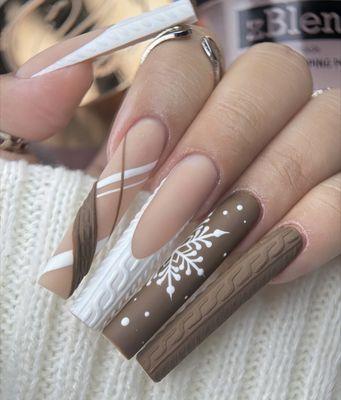 Ivy Nails