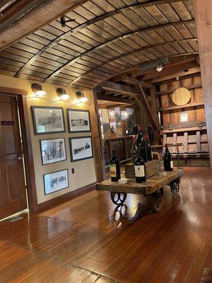 Martinelli Winery & Vineyards