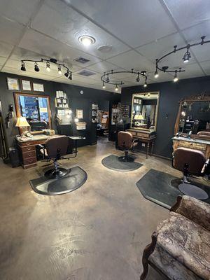 Elizabeth Nicole Salon
