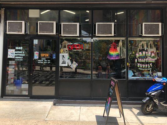 Artist & Craftsman Supply