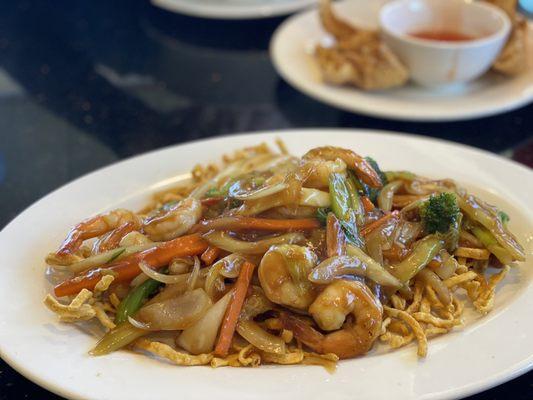 Crispy noodle shrimp