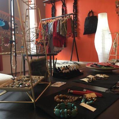 Liliglow Boutique