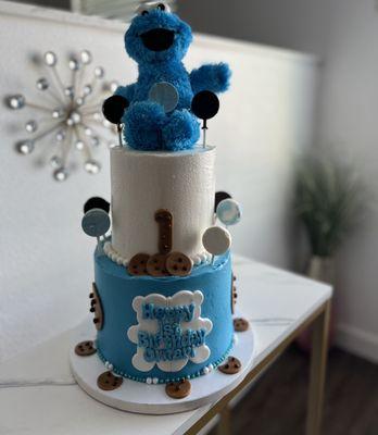 2 tier Cookie Monster themed cake
