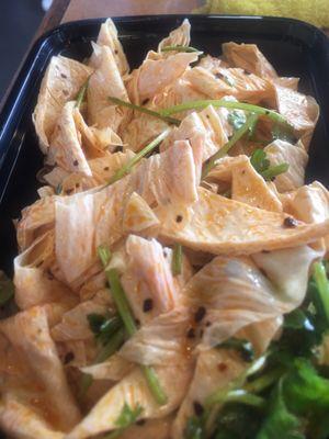 Cold tofu skin salad