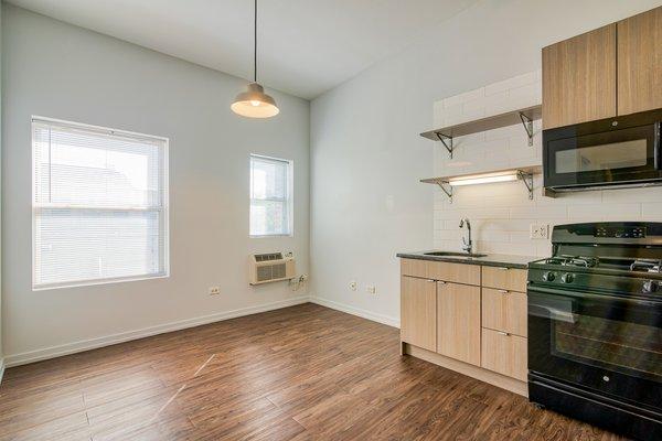 The Maynard at 5051 N Kenmore