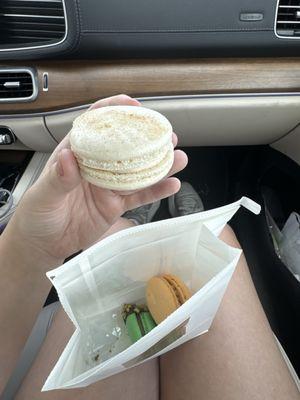 Churro Macaroon