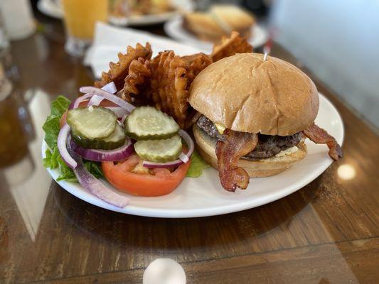 Bacon Cheeseburger with Seasoned Fries
