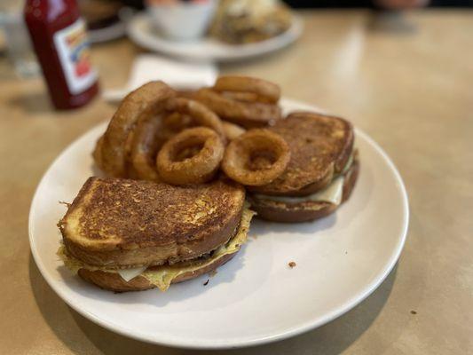 Monte Cosmo sandwich with onion rings