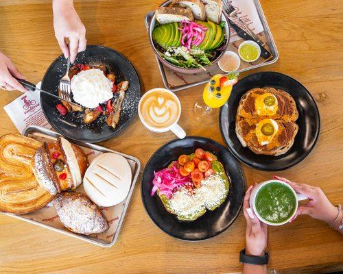 La Panadería Bakery Café