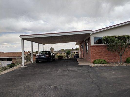 Pioneer Roofing & Construction