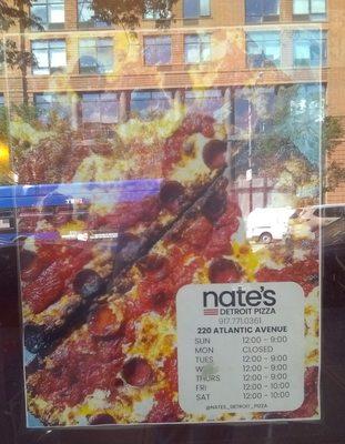 classic pizzeria opened in the place of cobblestone foods on 220 Atlantic ave