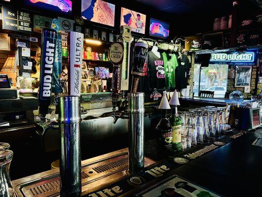 Taking in the NCAA Tournament before karaoke