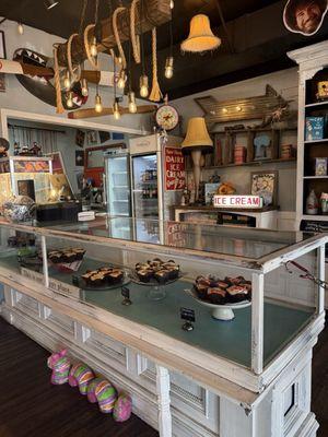 Lookout Mountain Creamery and Desserts