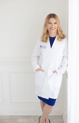 Dr. Jessica Rueb