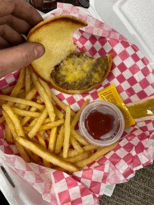 One of the pre made Pattie's super sad no veggies I ordered it's completely crappy