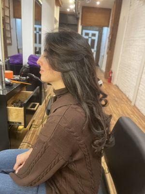 Washing and blow-drying hair$39