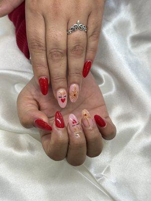 Daisies Nails Studio