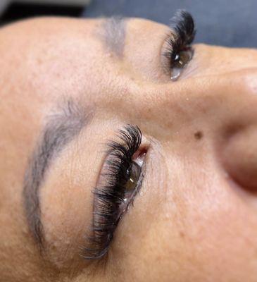Hybrid set eyelash extensions