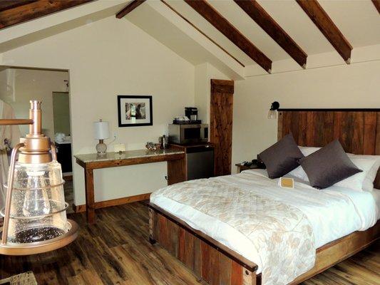 Mountain River Lodge