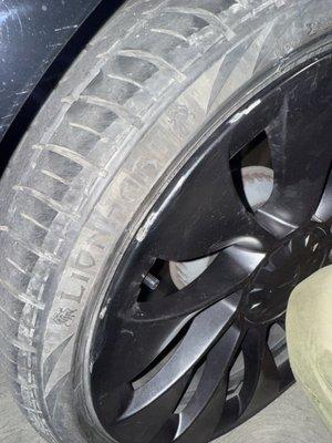 The sections they put the Crow Bars to take out tire.