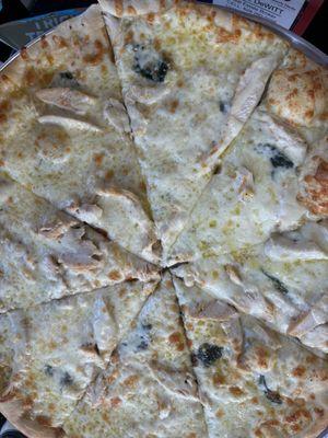 Garlic White Chicken Pizza