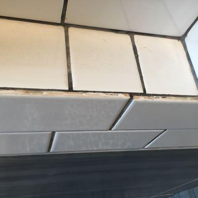 Cracked tile