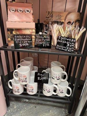 Dollface Lashes, Makeup, & Facials by Felicia Stone