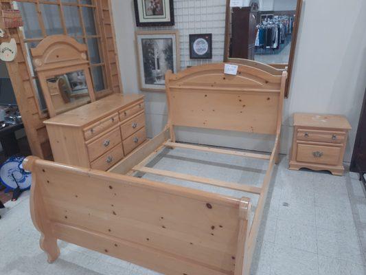 Yokefellow Thrift Store