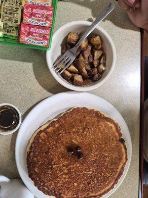 Chocolate pancakes with potatoes