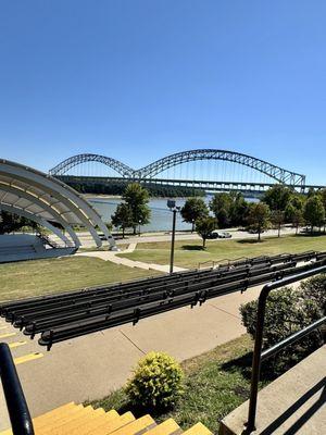 08.30.25 nice picturesque venue overlooking the Ohio River