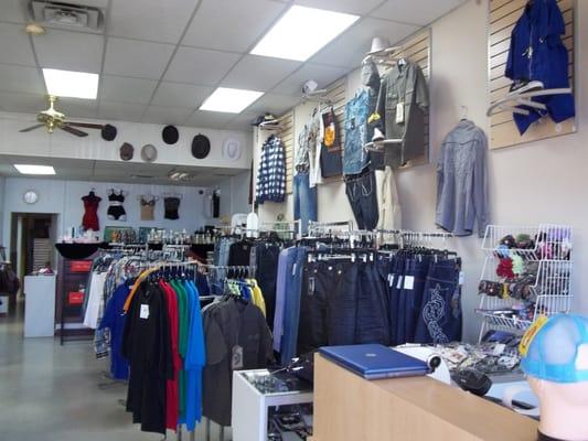 CEC Dynamic Fashion and Accessories