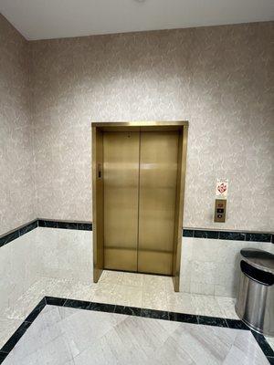 Dillard's Northlake Mall Elevator