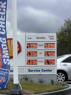 Love that they incentivize cash payments. Please use cash whenever possible folks, keeping cash alive is crucial!