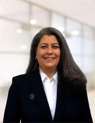 Yanira Reyes - Century 21 Family Realty