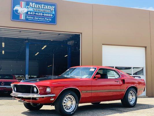 1969 Mah1 428 CJ. Full restoration.